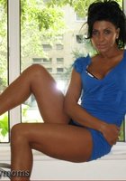 Сексапильные штучки любят безобразничать у себя дома 12 фото