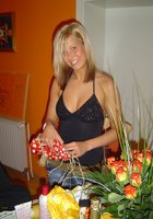 Бойфренд делает пошлые кадры своей американской подружки 2 фото