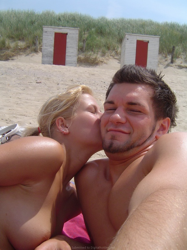 Бойфренд делает пошлые кадры своей американской подружки 11 фотография