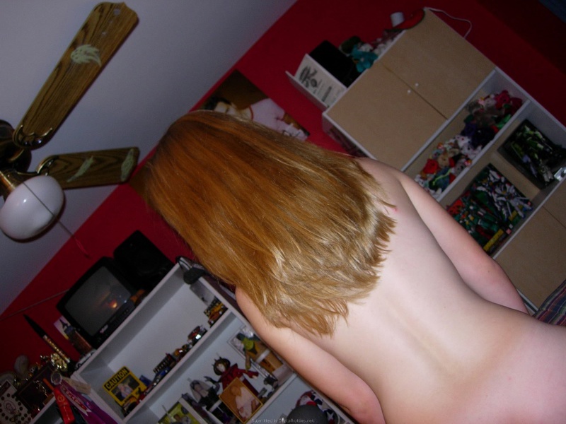 Сокурсница показала нижнее белье бойфренду 4 фотография