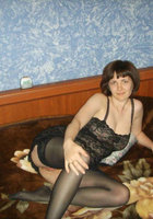 Жена показывает пеньюар возлюбленному 2 фото