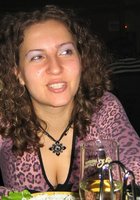 Девушки в красивых купальниках отдыхают на пляже 23 фото