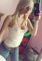 Страстные чиксы снимают себя голышом перед зеркалом 10 фото Страстные чиксы снимают себя голышом перед зеркалом 10 фото