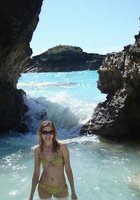 Скромная телка раздвинула ноги для мастурбации 5 фото Скромная телка раздвинула ноги для мастурбации 5 фото