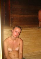 Подружки-хохотушки отжигают на даче без трусов 12 фото Подружки-хохотушки отжигают на даче без трусов 12 фото