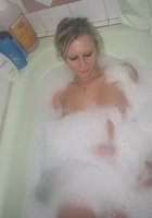 У блондинки большая попка и прелестная вульва 6 фото У блондинки большая попка и прелестная вульва 6 фото