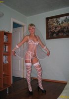 Распутные девицы не против оголить тела 12 фото Распутные девицы не против оголить тела 12 фото