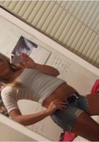 Молоденькие сучки с камерами перед зеркалом 15 фото Молоденькие сучки с камерами перед зеркалом 15 фото