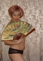 Строптивая брюнетка на постели показывает свое влагалище 15 фото Строптивая брюнетка на постели показывает свое влагалище 15 фото