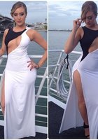 Молодой человек принимает ласки от двоих девушек сразу 11 фото Молодой человек принимает ласки от двоих девушек сразу 11 фото