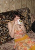 23 летняя чика с коротко стрижкой дома светит голым телом 20 фото 23 летняя чика с коротко стрижкой дома светит голым телом 20 фото