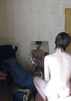 23 летняя чика с коротко стрижкой дома светит голым телом 24 фото 23 летняя чика с коротко стрижкой дома светит голым телом 24 фото