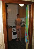 23 летняя чика с коротко стрижкой дома светит голым телом 26 фото 23 летняя чика с коротко стрижкой дома светит голым телом 26 фото