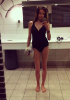 Девушки оголяют красивые сиськи и показывают вульвы 10 фото Девушки оголяют красивые сиськи и показывают вульвы 10 фото