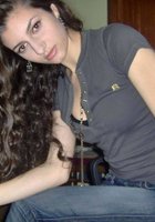 Любовница раздевается и лежит на кровати 2 фото Любовница раздевается и лежит на кровати 2 фото