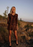 Худая мамка оголила небольшие титьки перед мачо 1 фото Худая мамка оголила небольшие титьки перед мачо 1 фото