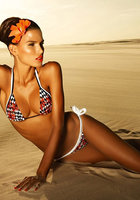 Красотки в купальниках хвастаются красивой фигурой 4 фото Красотки в купальниках хвастаются красивой фигурой 4 фото