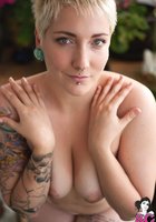 Татуированная дама с красивым телом 33 фото Татуированная дама с красивым телом 33 фото