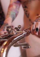 Татуированная рыжуха принимает ванну 16 фото Татуированная рыжуха принимает ванну 16 фото