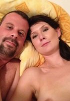 Супруга одевается и завтракает перед прогулкой 5 фото Супруга одевается и завтракает перед прогулкой 5 фото