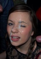 После глубокого минета домохозяйки получают порцию спермы 1 фото После глубокого минета домохозяйки получают порцию спермы 1 фото