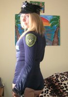 Полная блондинка позирует в разной эротической одежде 25 фото Полная блондинка позирует в разной эротической одежде 25 фото