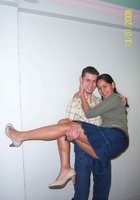 Пара весело проводит время на пляже и в гостинице 2 фото Пара весело проводит время на пляже и в гостинице 2 фото