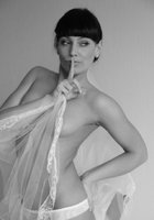 Красивая мамка фотографируется в необычных образах 19 фото Красивая мамка фотографируется в необычных образах 19 фото