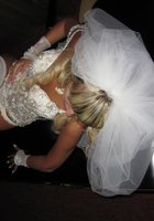 Перед сексом девушки мастурбируют щелки сигаретой и бутылкой 16 фото Перед сексом девушки мастурбируют щелки сигаретой и бутылкой 16 фото