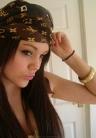 Молодая соска часто делает селфи в нижнем белье у себя дома 2 фото Молодая соска часто делает селфи в нижнем белье у себя дома 2 фото