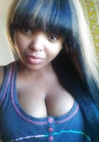 Длинноволосая негритянка с большой грудью фотографируется в спальне 8 фото Длинноволосая негритянка с большой грудью фотографируется в спальне 8 фото