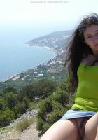 Длинноволосая чика не носит трусы под сарафаном 6 фото Длинноволосая чика не носит трусы под сарафаном 6 фото