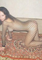 Красавица демонстрирует голую жопу на кровати 12 фото Красавица демонстрирует голую жопу на кровати 12 фото