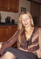 Зрелая жена сосет член мужа после неумелого стриптиза 5 фото Зрелая жена сосет член мужа после неумелого стриптиза 5 фото