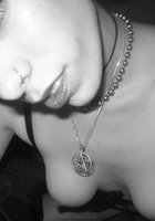 Черно-белые и цветные снимки голых телок 4 фото Черно-белые и цветные снимки голых телок 4 фото