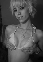 Черно-белые и цветные снимки голых телок 20 фото Черно-белые и цветные снимки голых телок 20 фото