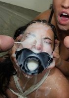 Сперма течет по лицам и дыркам девушек после анала 21 фото Сперма течет по лицам и дыркам девушек после анала 21 фото