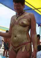 Фестиваль эротического боди-арта на берегу моря 9 фото Фестиваль эротического боди-арта на берегу моря 9 фото