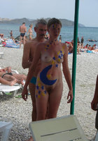 Фестиваль эротического боди-арта на берегу моря 12 фото Фестиваль эротического боди-арта на берегу моря 12 фото