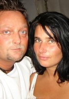 Зрелая баба в белом белье на диване светит большой жопой 8 фото Зрелая баба в белом белье на диване светит большой жопой 8 фото