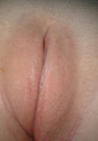 Развратница позирует в машине и занимается сексом в кровати 14 фото Развратница позирует в машине и занимается сексом в кровати 14 фото