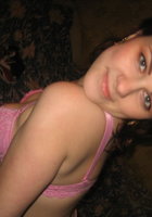 Женщина позирует дома полуголая перед своим мужем 12 фото Женщина позирует дома полуголая перед своим мужем 12 фото