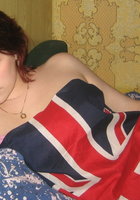 Женщина позирует дома полуголая перед своим мужем 8 фото Женщина позирует дома полуголая перед своим мужем 8 фото