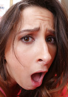 В апартаментах Ashley Adams впускает в гладкую киску огромный болт 12 фото В апартаментах Ashley Adams впускает в гладкую киску огромный болт 12 фото