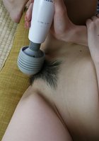 Японка проветривает волосатую письку после шалостей с вибратором 9 фото Японка проветривает волосатую письку после шалостей с вибратором 9 фото