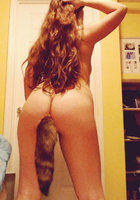 Сучки вставили в жопу анальные пробки и показывают упругие ягодицы перед камерой 9 фото Сучки вставили в жопу анальные пробки и показывают упругие ягодицы перед камерой 9 фото