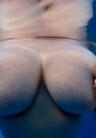 Обнаженные бабы решили искупаться в бассейнах и при этом попозировать перед камерами 11 фото Обнаженные бабы решили искупаться в бассейнах и при этом попозировать перед камерами 11 фото