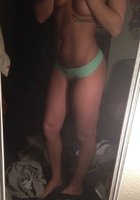 Стройные развратницы позируют в обнаженном виде перед парнями и светят сиськами 1 фото Стройные развратницы позируют в обнаженном виде перед парнями и светят сиськами 1 фото